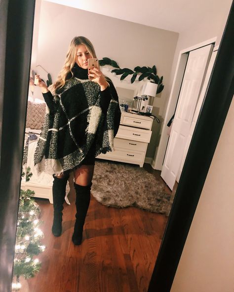 Poncho With Skirt Outfit, Poncho Outfit, Outfit Boots, Christmas Clothing, Fall Winter Wardrobe, A Skirt, Skirt Outfit, Skirt Outfits, Winter Wardrobe