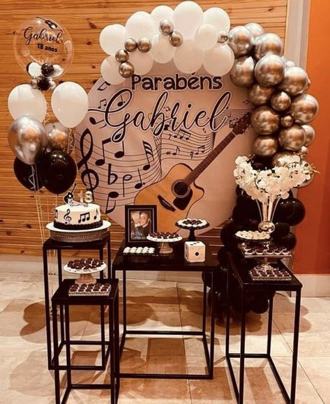 Music Themed Birthday Party For Adults, Music Centerpieces Ideas, Guitar Party, Music Party Decorations, Music Birthday Party, Music Theme Birthday, Birthday Party Decorations For Adults, Cake Table Birthday, Music Themed Parties