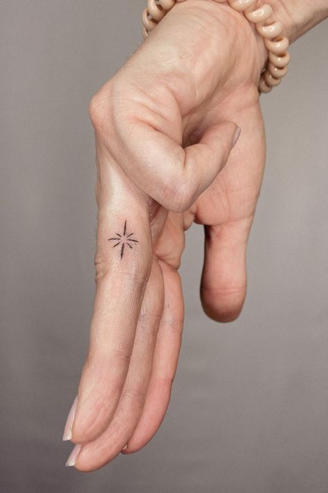 Spark Finger Tattoo, 3 Dots On Finger Tattoo, North Star Tattoo Finger, North Star Finger Tattoo, Finger Tattoos Side, Finger Side Tattoo, Star Tattoo On Finger, Side Finger Tattoos For Women, Inside Finger Tattoo