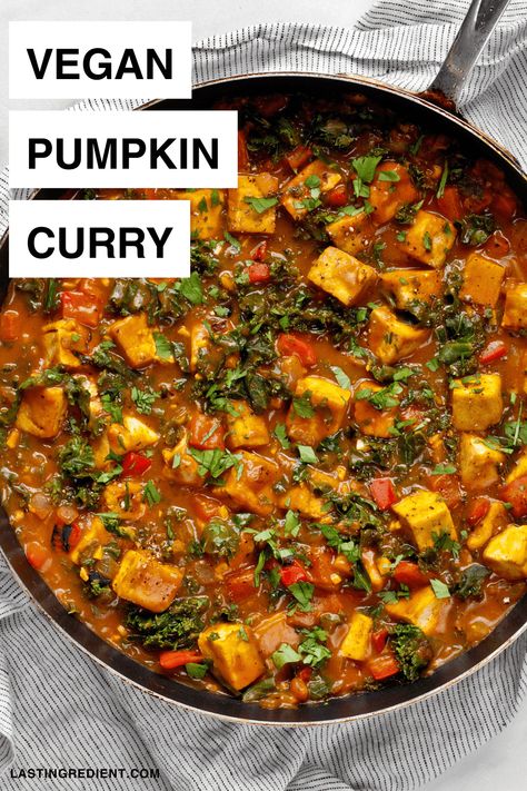 Vegan Pumpkin Curry with Tofu Vegan Pumpkin Curry, Pumpkin Curry Recipe, Vegetarian Pumpkin Chili, Pumpkin Pasta Sauce, Pumpkin Curry, Red Bell Peppers, Cozy Dinner, Weekend Cooking, Vegetarian Lunch