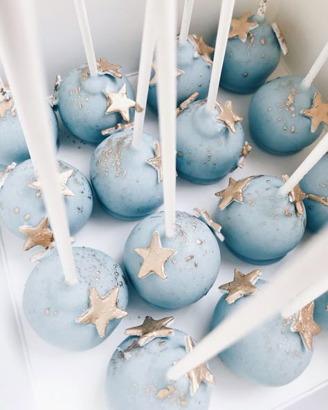 Moon Baby Shower Cake, Star Cake Pops, Blue Cake Pops, Moon Stars Baby Shower, Cake Pop Designs, Star Cake, Cloud Cake, Baby Shower Cake Pops, Instagram Cake