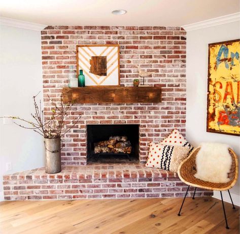 Red Brick Fireplace Ideas | Beautiful Fireplace Designs Red Brick Fireplace, Diy Brick Wall, White Wash Brick Fireplace, Red Brick Fireplaces, Fireplace Update, Look Wallpaper, White Wash Brick, Brick Fireplace Makeover, Plans Architecture