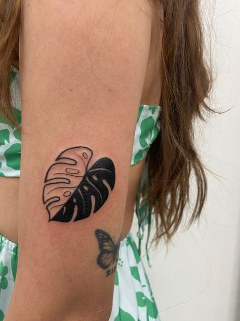 Monstera Tattoo. Monstera Tattoo Blackwork, Monstera Tatoos, Simple Monstera Tattoo, Calathea Tattoo, Swiss Cheese Plant Tattoo, Monstera Tattoos, Monstera Deliciosa Tattoo, Monstera Leaf Tattoo, Monstera Tattoo