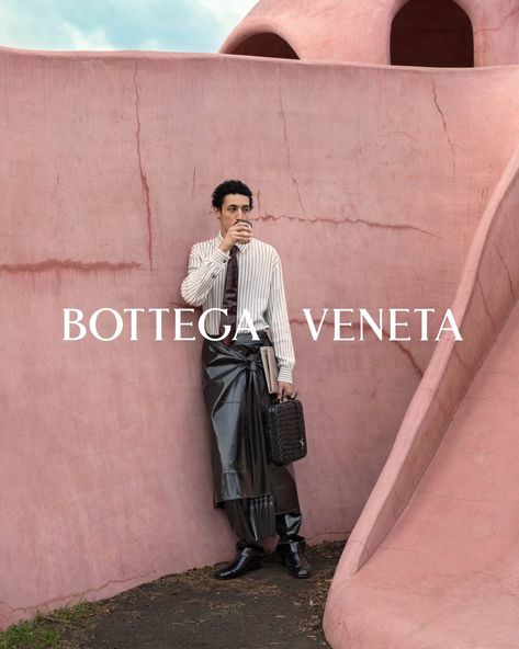 Bottega Veneta Campaign, Pierre Debusschere, Drop Fade Haircut, Fashion Campaign, Summer Campaign, Campaign Fashion, Mens Editorial, Brand Campaign, Summer Lookbook