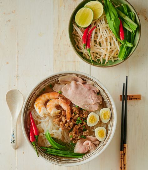 Hu Tieu, Rice Sticks, Asian Soup Noodle, Vietnamese Pork, Pork Broth, Asian Noodle, Vietnam Food, Asian Noodles, Asian Soup