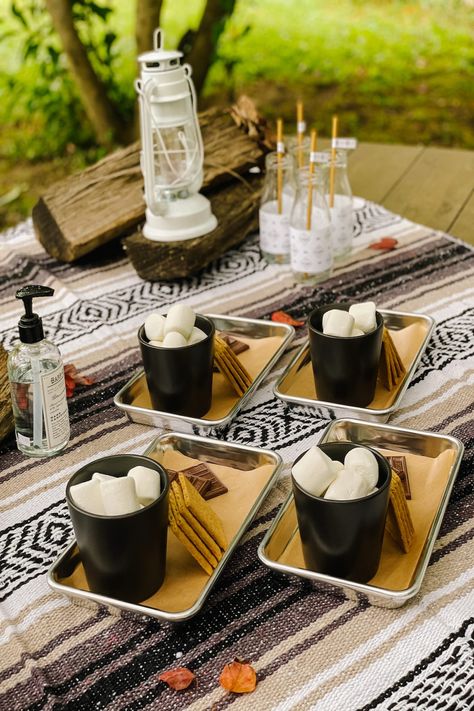 Smores Station Secrets You Need To Know For Your Next Bonfire - hostessology Smores Station, Smores Bar, S'mores Bar, Bar Styling, V60 Coffee, Party Time, First Birthdays, Free Printables, The Secret