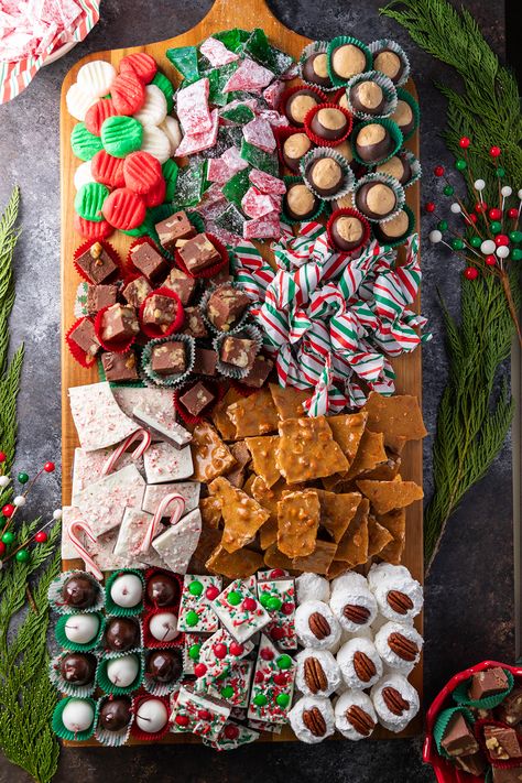 Old-Fashioned Christmas Candy Dessert Board - loaded with Homemade Fudge, Grandma's Peanut Brittle, Peanut Butter Balls, Classic Divinity Candy and more classic homemade Christmas candy. Holiday Dessert Board Platter, Sweets Board Christmas, Christmas Sweets Platter, The Best Christmas Appetizers, Christmas Cookies Charcuterie Board, Christmas Sweets Charcuterie Board Ideas, Classic Christmas Appetizers, Christmas Treat Board, Sweet Board Ideas