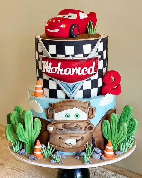 Mcqueen Car Cake, Lightning Mcqueen Birthday Cake, Disney Cars Cake, Γενέθλια Mickey Mouse, Movie Cake, Mcqueen Car, Pixar Cars Birthday, Toddler Birthday Cakes, Cars Theme Cake