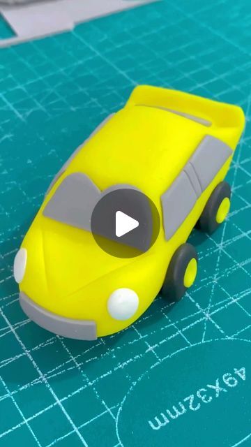 Racing Car Cake, Race Car Cakes, Fondant Tutorial, Car Cake, Cake Videos, Benz Car, Racing Car, Cake Topper, Race Cars