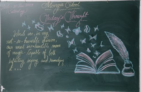 Graduation Wishes Quotes, Blackboard Decoration, School Chalkboard Art, Cute Drawings Of People, School Blackboard, Shine Quotes, Blackboard Drawing, Diy Crafts For School, Chalkboard Wall Art