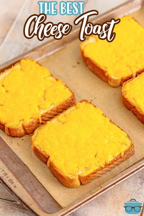 The is the ultimate Cheese Toast! It is made with fluffy Texas Toast, creamy mayo, simple shredded cheese, and of course - butter! Cheesy Toast, Cheese Toast Recipe, Toasted Crostini, Milk Bread Recipe, Southern Recipe, Best Banana Pudding, Texas Toast, Cheesy Garlic Bread, Country Cook