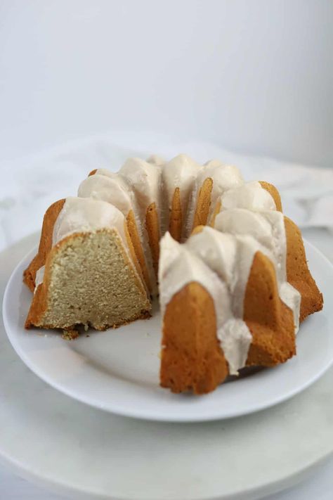 Snickerdoodle Bundt Cake Snickerdoodle Bundt Cake, Classic Pound Cake Recipe, 7 Up Cake, Tube Cake Pan, Powdered Sugar Glaze, Sour Cream Pound Cake, Cream Cheese Pound Cake, Whip It, Pound Cakes