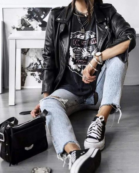 Hippie Rock, Vacation Fashion, Tank Top Outfits, Rock Outfits, Leather Jacket Outfits, Wardrobe Ideas, Goth Outfits, Black Leather Jacket, Edgy Outfits