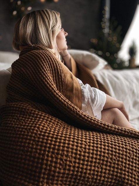 Blanket Photoshoot Ideas, Blanket Photoshoot, Blanket Bag, Linen Blanket, Rustic Sofa, Waffle Blanket, Cinnamon Powder, Everyday Moments, Linen Bag