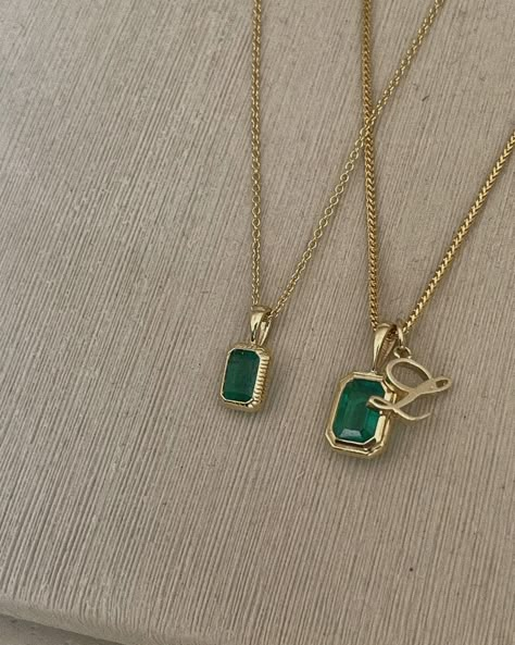 Slytherin Jewelry, Crystal Ideas, Wishlist Board, Baguette Pendant, Initial Disc Necklace, Fall Rings, Simple Chain, Horn Necklace, Blue Topaz Stone