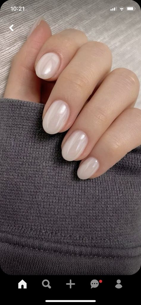 Nude Chrome, Short Round Nails, Casual Nails, Pearl Nails, Cute Gel Nails, Round Nails, Prom Nails, Chrome Nails, Nude Nails