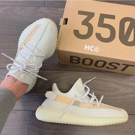 HC PERSONAL SHOPPER on Instagram: “#YEEZY HYPERSPACE 💫 ➖£495, size 8 only 👣 ➖NextDay Delivery 📦 ➖order now by website or DM 💻 ➖ #sneakershouts #sneakersforsale…” Yeezy Hyperspace, Yezzy Shoes 350, Shoe List, Running Shoes Design, Sneakers Street, Boost Shoes, 40 Women, Adidas Yeezy 350, Adidas Shoes Women