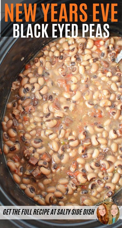 New Years Even Black Eyed Peas are the perfect after holiday no- cooking and no-baking dish! Using up your left over ham or turkey, this "hoppin john" recipe is a dump and go! Full of delicious Southern flavors like deep spices and garlic, you can serve flavorful black eyed peas right over rice or with corn bread. Highly popular at New Years eve as good luck! Frozen Black Eyed Peas Recipe, Fresh Black Eyed Peas Recipe, Canned Black Eyed Peas Recipe, Black Eyed Peas Recipes, Canned Black Eyed Peas, Black Eyed Peas Recipe Crock Pot, Slow Cooker Black Eyed Peas, Crockpot Beans, Blackeyed Pea Recipes