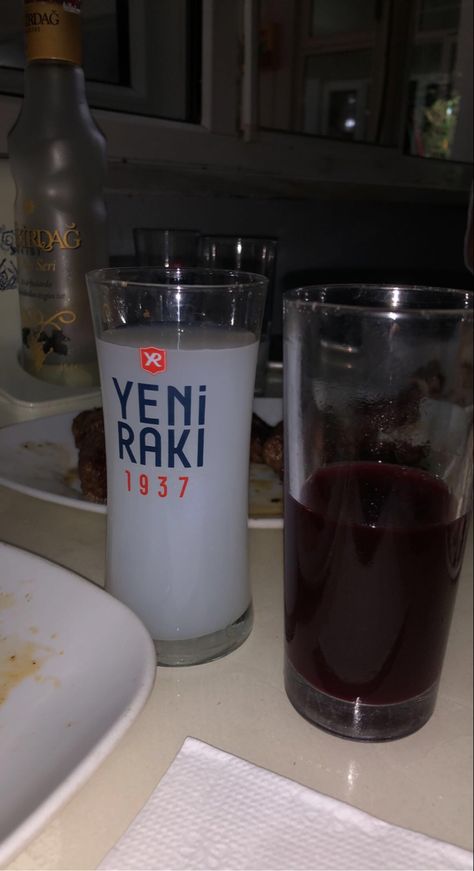 Raki Story, Apple Wallpaper, Fake Story, Story Instagram, Bmw, Tableware, Instagram