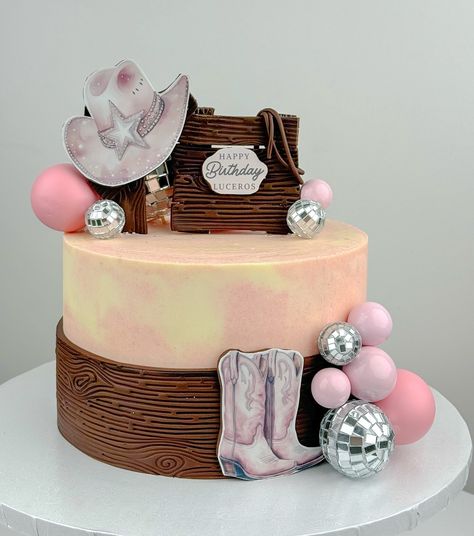 Cowgirl cake 🥰 Pink Western Cake Cowgirl Birthday, Western Pink Cake, My First Rodeo Birthday Girl Cake, Cowgirl Party Outfit, Cowgirl Birthday Cakes, Cowgirl Cake, Outfit Vaquero, Cowgirl Cakes, Moms 50th Birthday