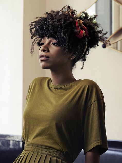 Curls Lianne La Havas, Hair Afro, Hair Reference, 영감을 주는 캐릭터, Afro Hairstyles, Brown Skin, Black Is Beautiful, Hair Goals, Her Hair