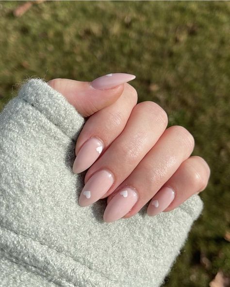 Nails February, Valentines Day Nails, Nails Beautiful, Nails Gel Nails, February Nails, Valentine Nails, Easy Nails, Beige Nails, Minimal Nails