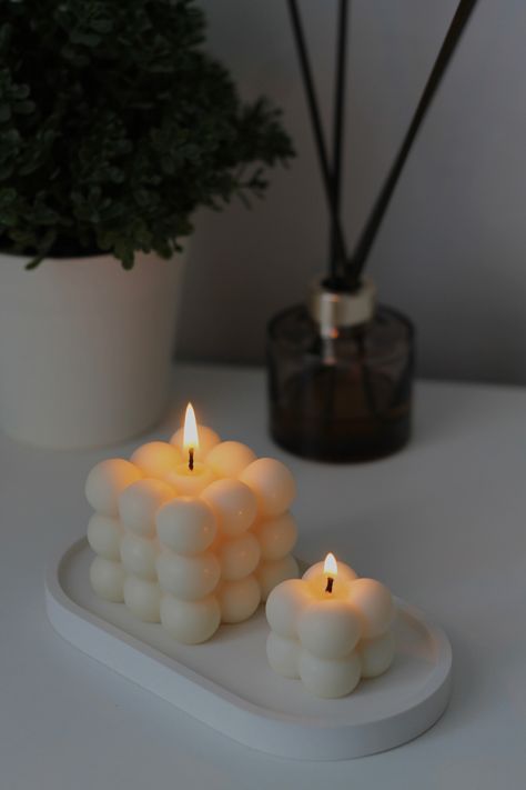 Aesthetic Candle Photography, Vela Aesthetic, Bougie Aesthetic, Gel Candle Diy, Velas Aesthetic, Scented Candles Aesthetic, Candle Scents Recipes, Candle Photography Ideas, Beeswax Candles Diy