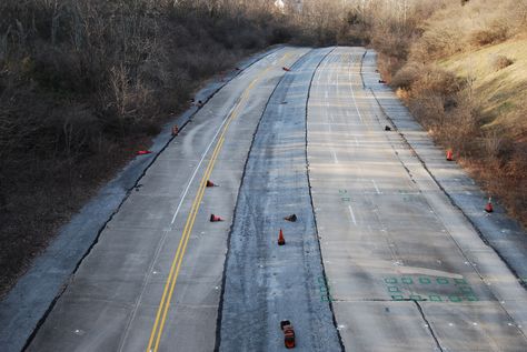 The Schuylkill Parkway freeway stub in Bridgeport, PA Abandoned Highway, Messy Nessy Chic, Valley Forge, Winding Road, The Fab Four, Abandoned Places, Country Roads, Road