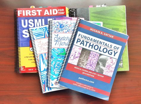 Penn Foster High School, Med School Study, Med School Motivation, Medical Student Study, Nursing Books, Medical Billing And Coding, Medical School Motivation, Medicine Student, Medical School Studying