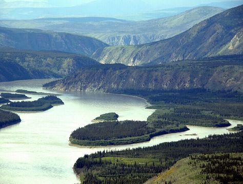 YUKON RIVER in the KLONDIKE, via Flickr. Dnd Western, Yukon River, Travel Mood, Alaska Highway, Yukon Territory, Valley Landscape, O Canada, Travel Bucket List, Beautiful World