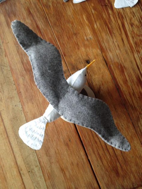 Soft toy flying seagull, hand-sewn from felt by Caroline Larnach A Flock Of Seagulls, Flying Seagull, Flock Of Seagulls, Baby Mobil, Diy Bebe, Animal Sewing Patterns, Flying Toys, Fabric Toys, Felt Patterns