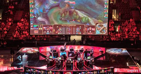 Hulu dives into eSports with four ESL-made shows  ||  All four series are set to premiere this fall. https://www.engadget.com/2017/10/09/hulu-dives-into-esports-four-esl-shows/?utm_campaign=crowdfire&utm_content=crowdfire&utm_medium=social&utm_source=pinterest Riot Games, Play Online, Live Events, World Championship, Video Streaming, Call Of Duty, Sport Event, Overwatch, League Of Legends