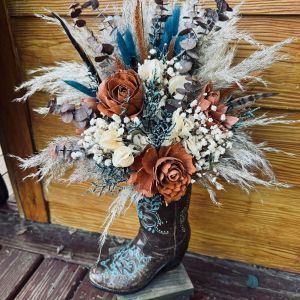 Western Floral Arrangements Home, Boot Arrangements Floral, Cowboy Boot Floral Arrangement, Boot Floral Arrangement, Cowboy Boot Centerpieces, Cowboy Boot Planter, Misty Wedding, Western Centerpieces, Speakeasy Wedding