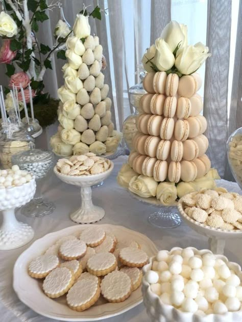 White Dessert Tables, Sweets Table Wedding, White Wedding Party, Buffet Dessert, Wedding Snacks, Macaron Tower, White Desserts, Nature Inspired Wedding, Bride Shower