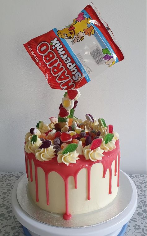 Haribo Birthday Cake, Haribo Cake, Red Drip Cake, Haribo Sweets, Anti Gravity Cake, Red Drip, 7 Cake, Candy Birthday Cakes, 40th Cake