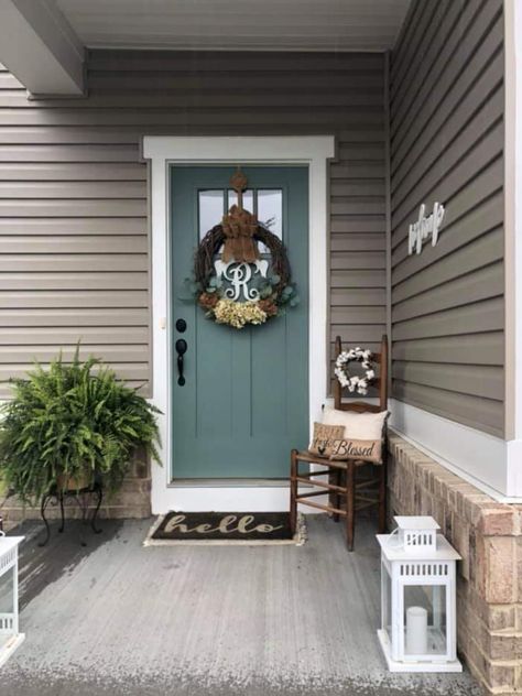 House Doors Colors, Entry Door Colors, Teal Front Doors, Exterior Door Colors, Tan House, Shutter Colors, Front Door Paint Colors, Door Colors, Door Paint Colors