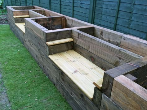 Raised beds with bench seats and arm wrest; backyard fire pit designs Lifeproof Flooring, Vegetable Garden Beds, Flooring Bathroom, Raised Bed Garden Design, Raised Garden Bed Plans, Raised Vegetable Gardens, Diy Garden Bed, Railway Sleepers, Building A Raised Garden