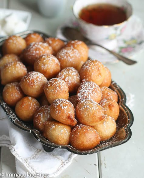 Puff Puff African deep fried dough African Snacks, Nigerian Foods, West African Food, Bean Cakes, Nigerian Recipes, African Dishes, Puff Recipe, Nigerian Food, Make Banana Bread