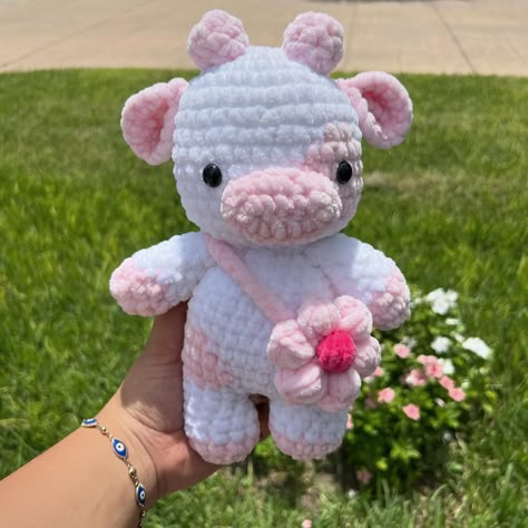 #crochet pink cow 🐮 🩷 - - Handmade by @kates._crochet @kdelaguila95 Adopted 07/06/2024 🥰 Pink Crochet Cow, Cow Plushies, Amigurumi Cow Pattern, Market Crochet, Cow Crochet, Cute Crochet Ideas, Learn Crochet, Amigurumi Cow, Crochet Pink