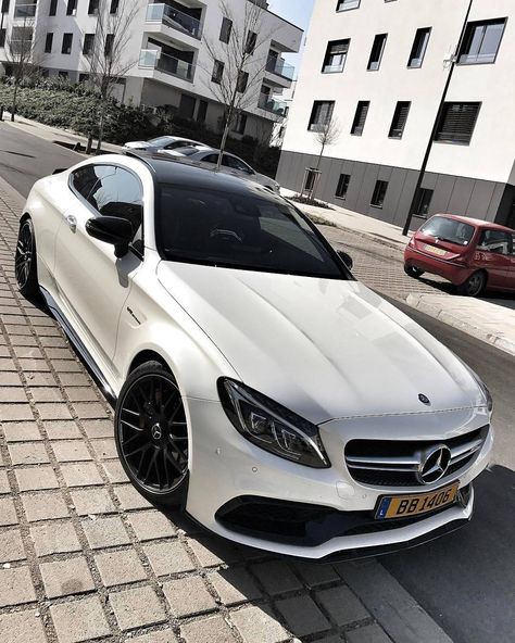 Mercedes-Benz ㉦ on Instagram: “////AMG C 63s Coupe Edition 1 #C63s #amg #edition1 #c205 #coupé #mercedes #benz #mercedesbenz #mercedesamg #loveit #performance #followme…” Maybach Car, Mercedes Benz Suv, Mercedes Auto, Bmw Classic Cars, Dream Cars Mercedes, Cars Mercedes, Lux Cars, Benz Cars, Buick Riviera