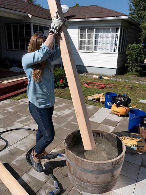 Garden Prepping, Lights Patio, Cement Patio, Diy String Lights, Concrete Patios, Patio Pergola, Budget Patio, Front Patio, Diy Deck