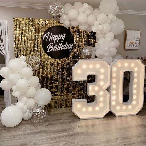 Balloons and Blooms LLC on Instagram: “Our shimmer wall & marquee numbers out this past weekend for a surprise birthday ✨✨✨✨✨ we absolutely love making you guys feels so fabulous…” 30th Bday Backdrop Ideas, Birthday Backdrop Ideas For Men Diy, 30th Birthday Ideas For Men Decorations, Diy 30th Birthday Decorations, Marquee Numbers, 30th Birthday Men, Birthday Decorations For Men, Masquerade Theme, 30th Birthday Decorations