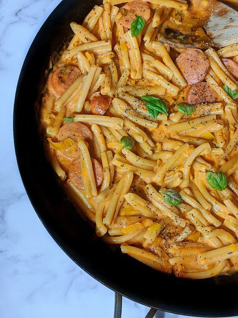 Casarecce Pasta Recipes, Veganized Recipes, Pasta Noodles Recipes, Pasta With Sausage, Red Sauce Pasta, Pasta Noodle Recipe, Sausage Dishes, Noodles Recipes, Tomato Pasta Sauce