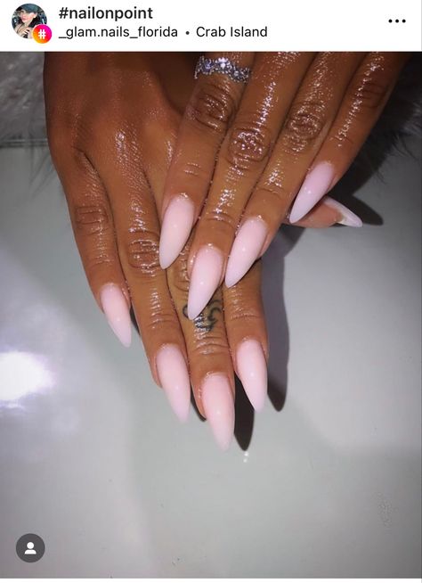 Dusty Rosé 🌸🌸🌸🌸🌸 Dusty Rose Manicure, Acrylic Nails Dusty Rose, Wedding Nails Dusty Rose, Almond Dusty Rose Nails, Dusty Pink Nails Design, Dusty Pink Nails, Rose Pink Nails, Dusty Rose, Dusty Pink