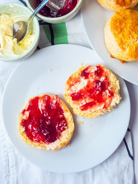 The Best Scones, Best Scones, Basic Scones, No Gluten Diet, 12 Tomatoes Recipes, Paul Hollywood, 12 Tomatoes, British Baking, Clotted Cream