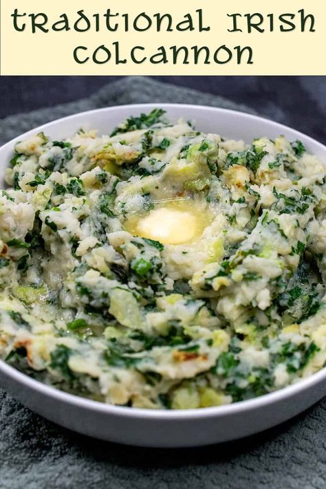 Traditional Irish Colcannon (Irish Mashed Potatoes) Colcannon Potatoes, Irish Mashed Potatoes, Colcannon Recipe, Irish Dishes, British Recipes, Diner Recept, Irish Recipes, Simply Recipes, Potato Dishes