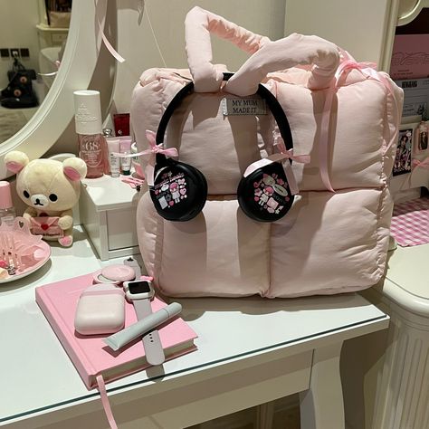 click for photo credit ✧ Pink Puff Bag, Pink Princess Aesthetic, Pink Youtube, Puff Bag, Winter Handbags, Pink Lifestyle, Bag Pillow, Pillow Bag, Handbag Essentials