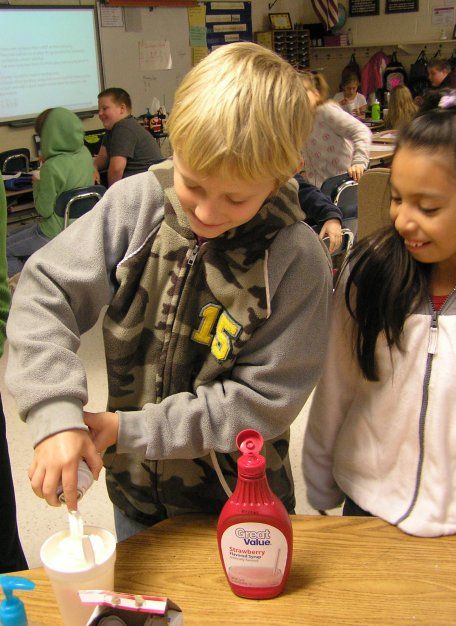 Making strawberry sodas like the one Chester sampled in The Cricket in Times Square Cricket In Times Square Activities, Square Activities, Cricket In Times Square, Strawberry Soda, Fun School, Book Report, Teaching Activities, Club Kids, Interactive Notebooks