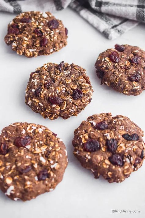 Buckwheat Flour Cookies, Buckwheat Cookies, Steel Cut Oatmeal Cookies, Avocado Cookies, Lactation Cookies Recipe, Buckwheat Recipes, Low Sugar Desserts, Salted Caramel Cookies, Breakfast Cookie Recipe