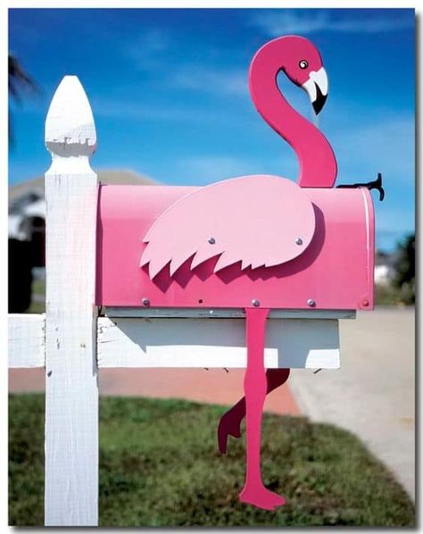 Pink Mailbox, Unique Mailboxes, Diy Mailbox, Mailbox Ideas, Letter Boxes, Flamingo Love, Mail Boxes, Flamingo Decor, Flamingo Art